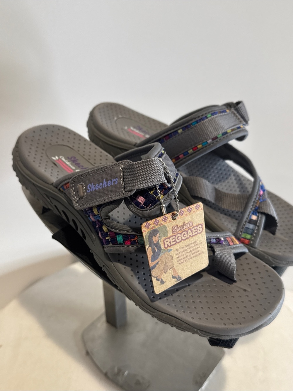 Skechers Reggae Mad Swag Toe Thong Woven Sandal womens Sandal
Womens 6.5